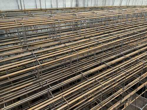 Coluna de Aço Soldado